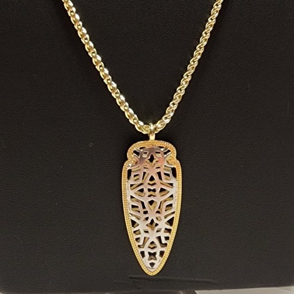 Kendra Scott Sienna Necklace in Gold and Silver - Picture 2 of 4